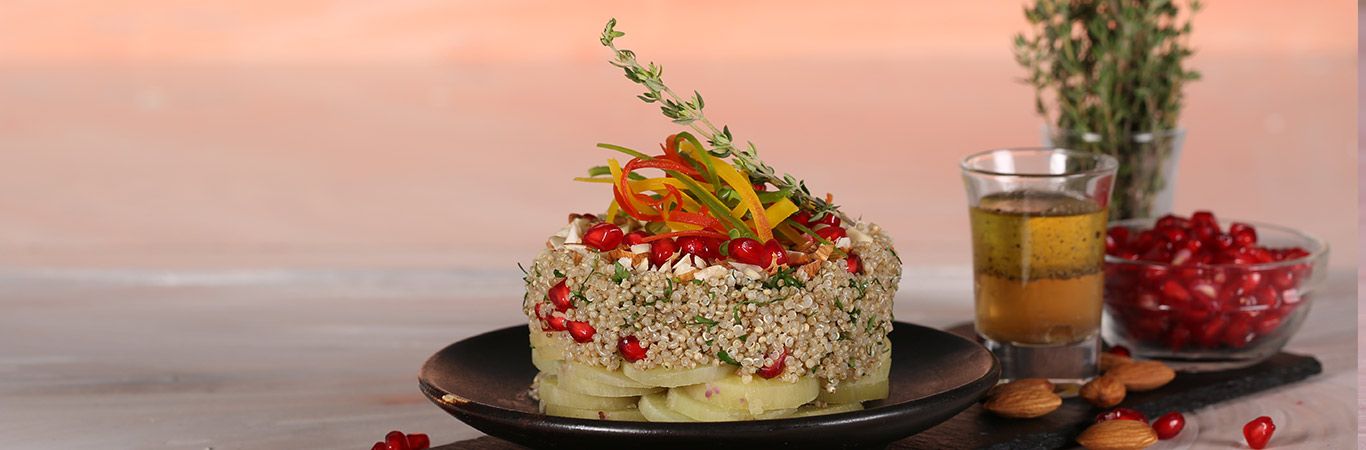 Quinoa and sweet potato salad with roasted almonds - Healthy lunch